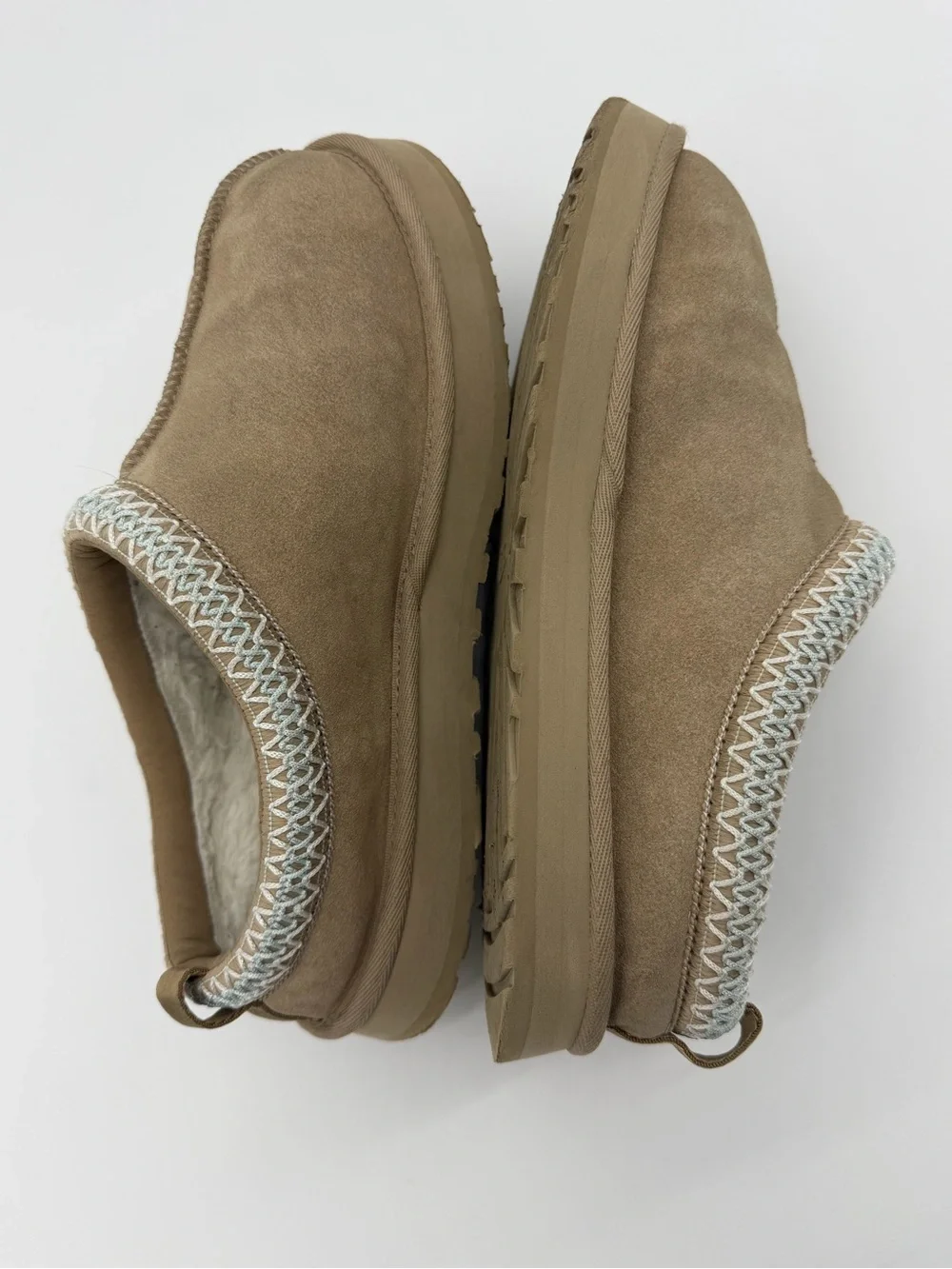 UGG Tasman Slipper Mustard Seed Suede Youth 6 Fits Women 7.5 - 8 Platform 114377